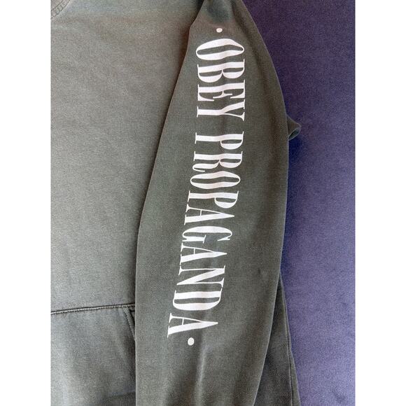 Obey Hoodie Sweatshirt “Obey Propaganda” on Sleeve Pullover Green Mens LG - Picture 2 of 9